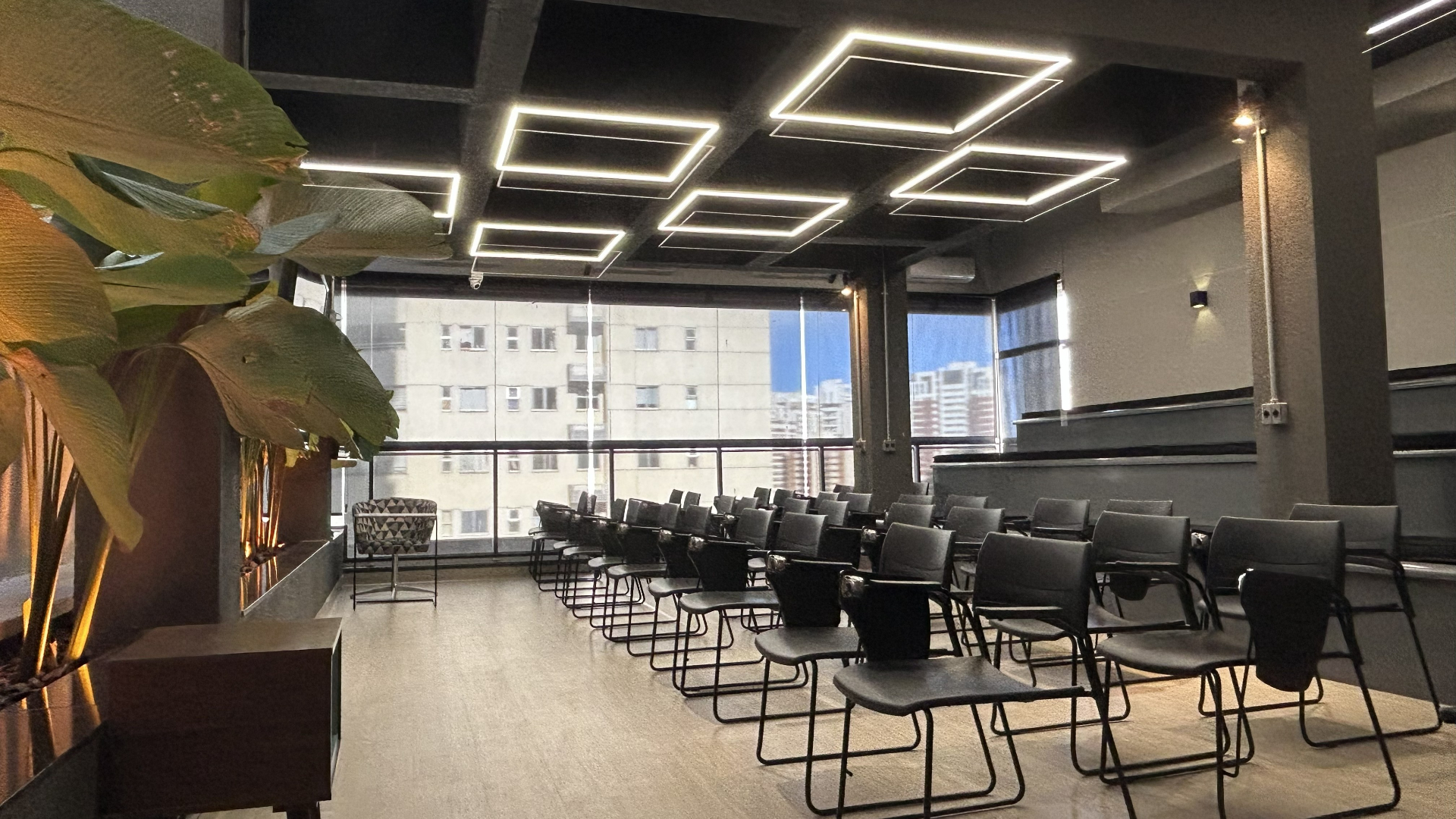 Espaço de eventos e auditório da Blocks Escritórios Flexíveis